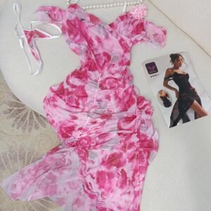 فستان بنقشة الزهور – تصميم أنثوي أنيق