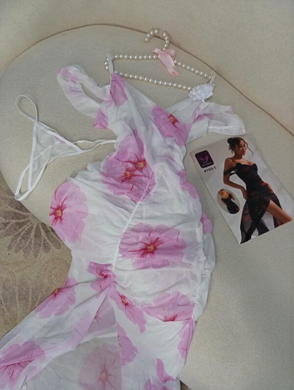 فستان بنقشة الزهور – تصميم أنثوي أنيق