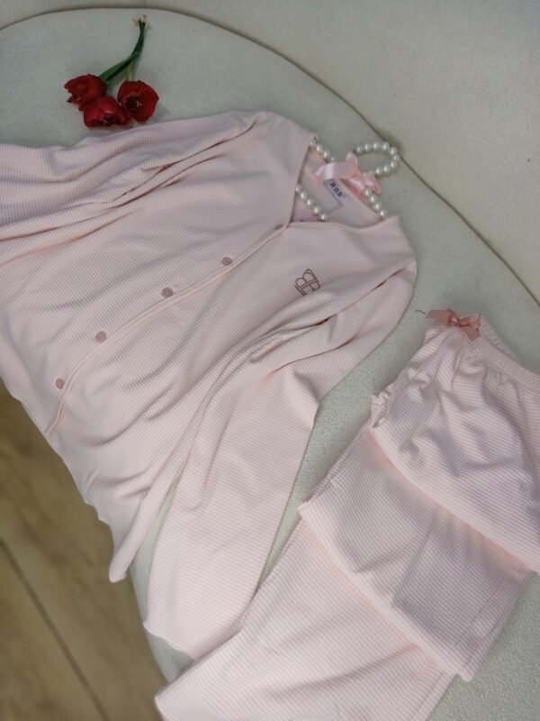 oppo_50 Pyjama boutonnière