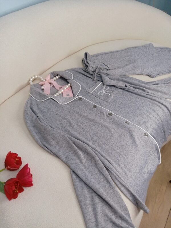 طقم بيجامة نسائي قطني مع أزرار