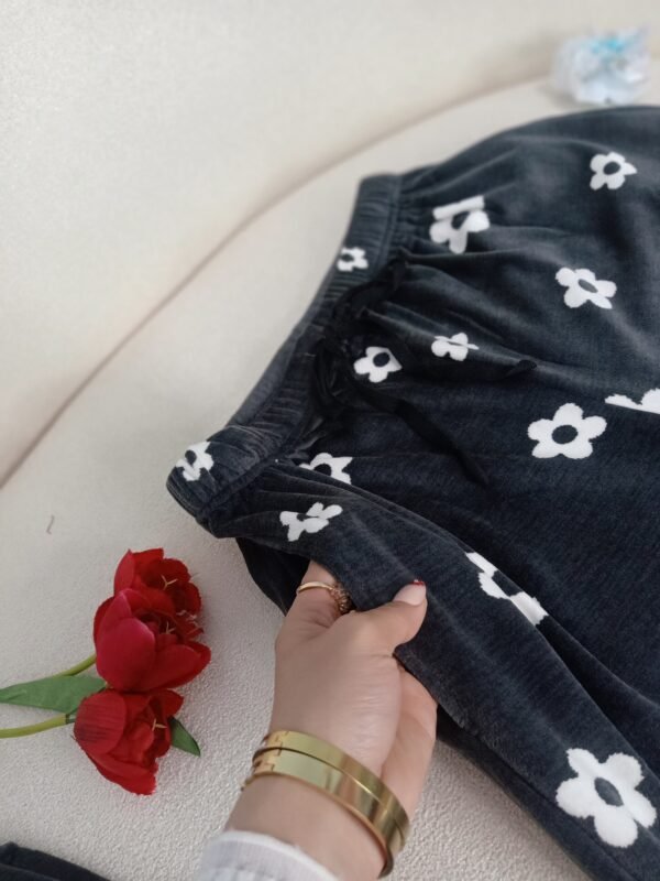 Pyjama boutonnière fleur la marque BBS