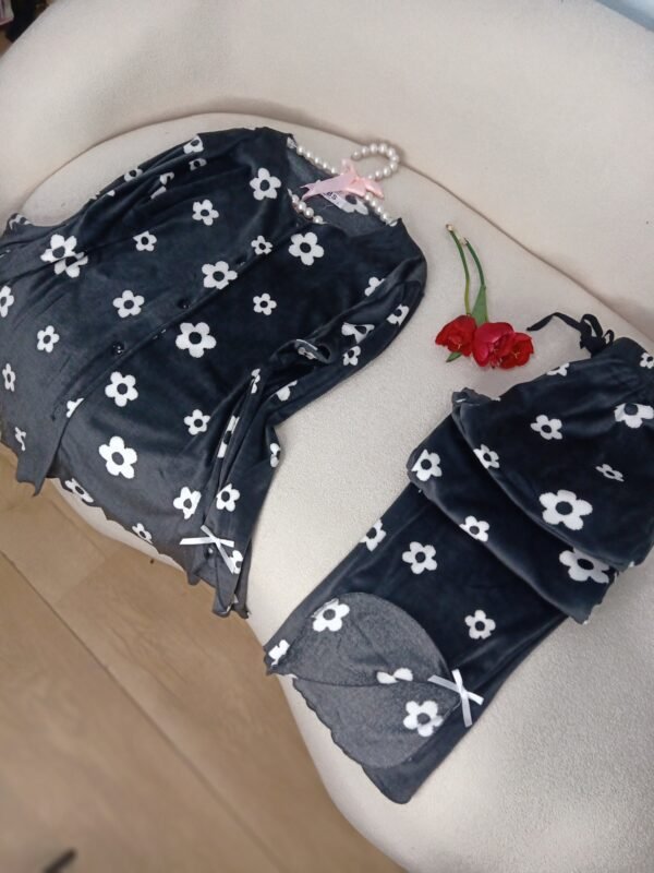 Pyjama boutonnière fleur la marque BBS