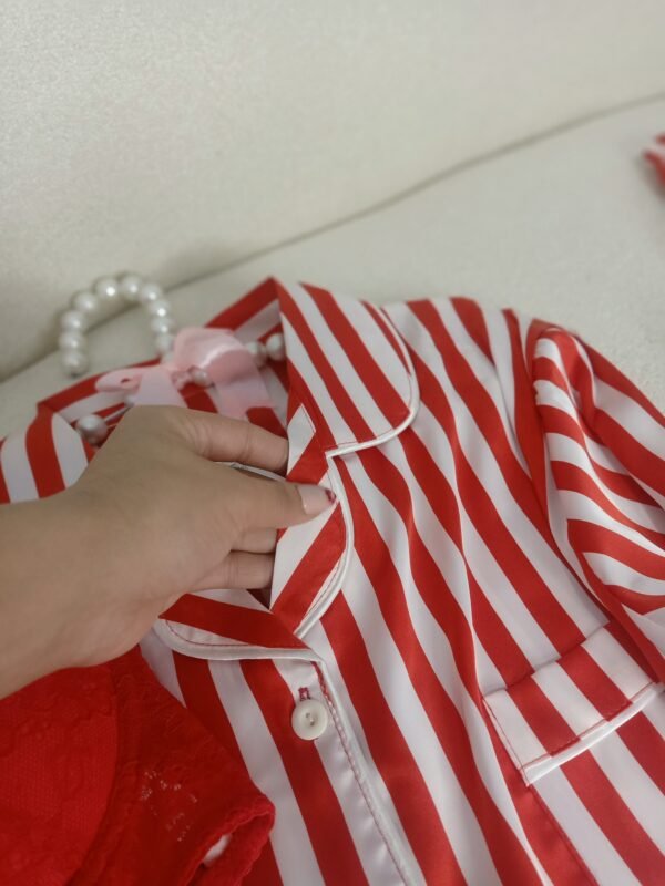 Pyjama victoria secret boutonnière la marque carass